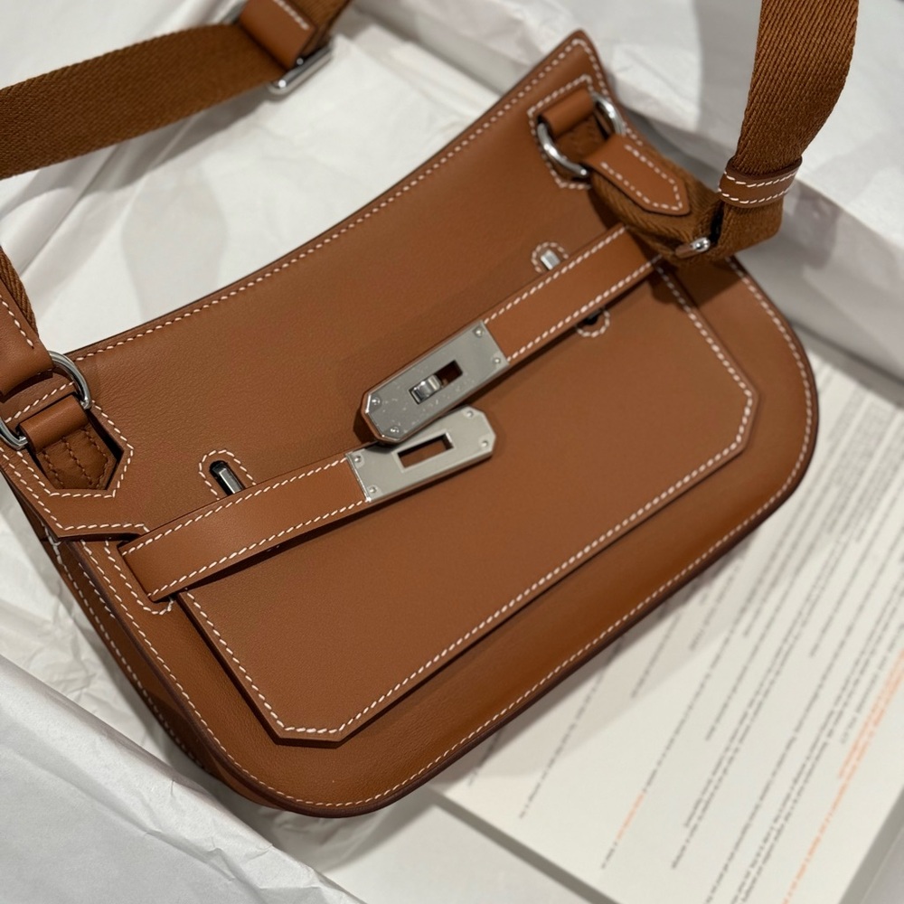 Hermes Mini Jypsiere Swift in Gold